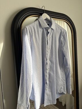 Slim fit RW&CO shirt with micro dots